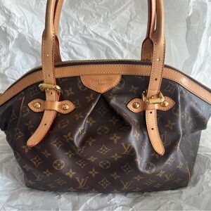 This is a new authentic LOUIS VUITTON Monogram Tivoli PM Satchel